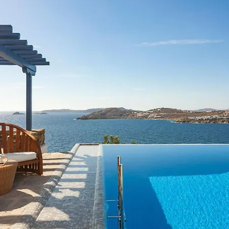 Excellent Mykonos Psarrou Omega 5 Bedrooms Stunning Sea Views Psarrou فيلة Mykonos Town